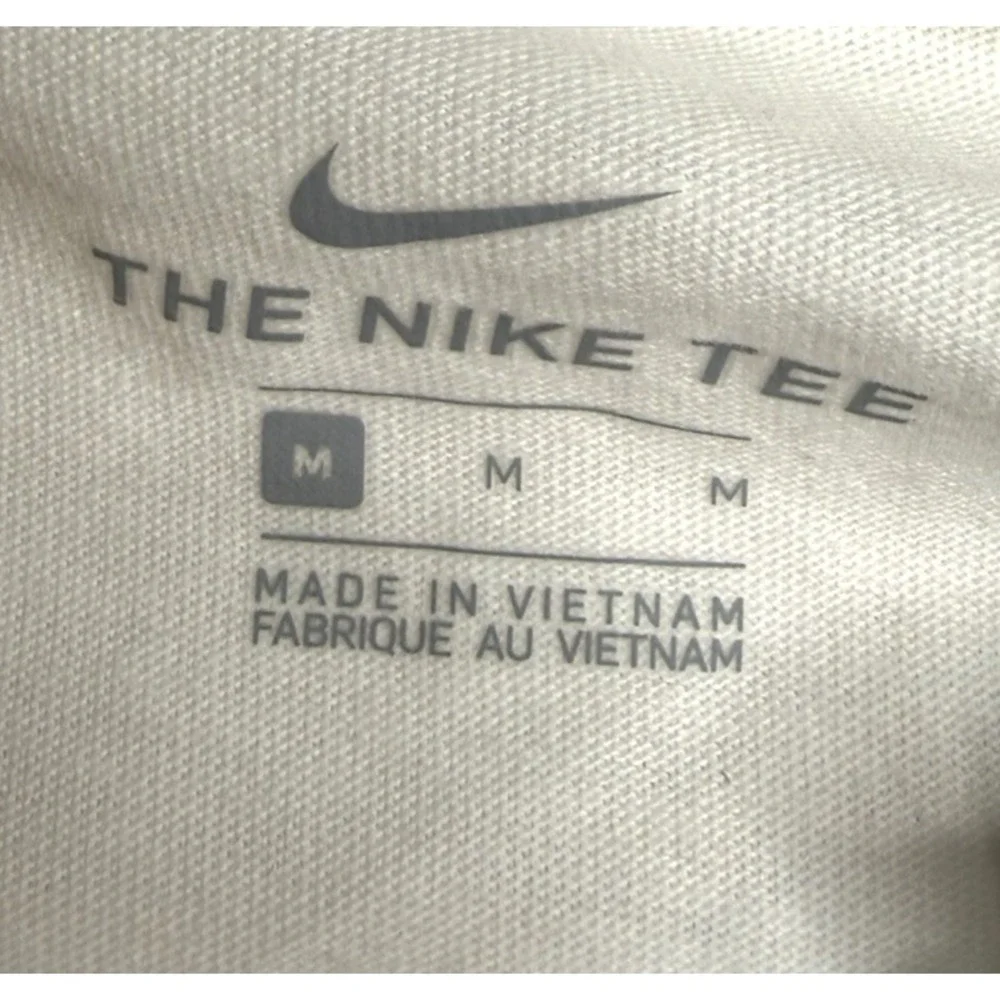 Nike Sportswear Fierce Women's M White Leopard Graphic T Shirt NWT DD1483 -3681